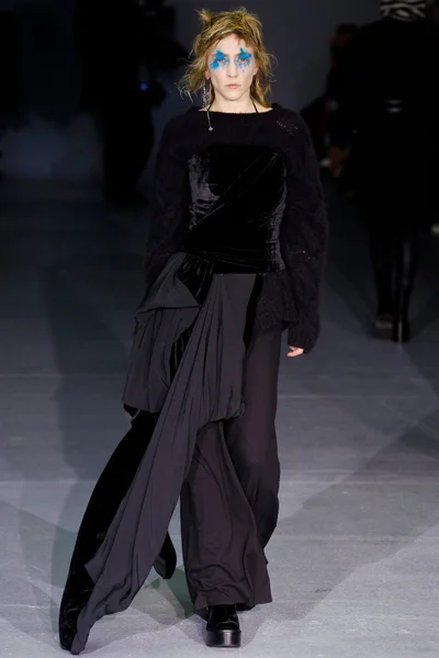 Look 29